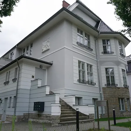 Aparthotel Aeronaut Suits By Pearl1