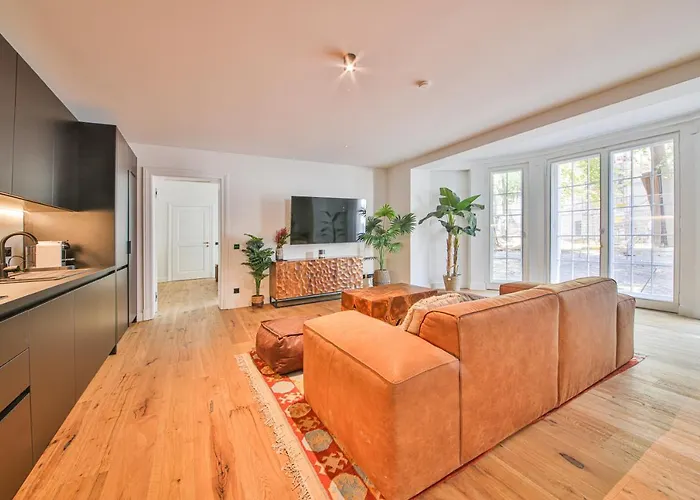 Aparthotel Aeronaut Suits By Pearl1