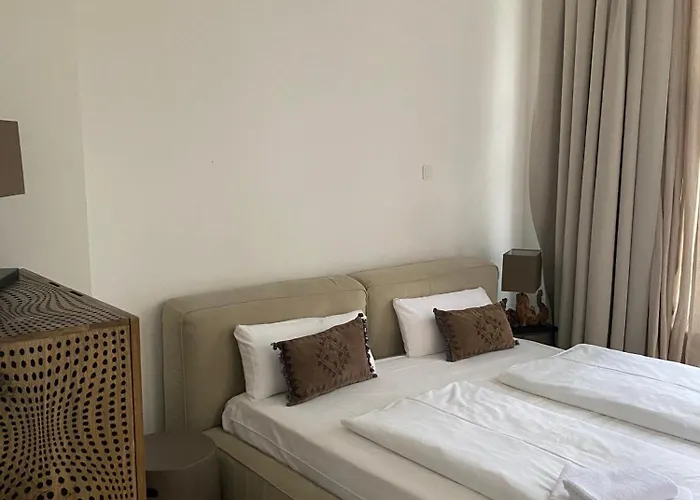 Aeronaut Suits By Pearl1 4*