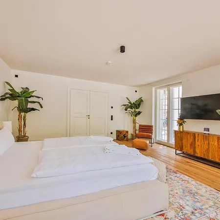 Lägenhetshotell Aeronaut Suits By Pearl1 4*