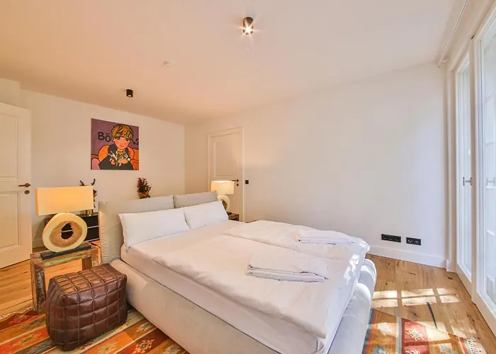 Aeronaut Suits By Pearl1 Apartmanhotel