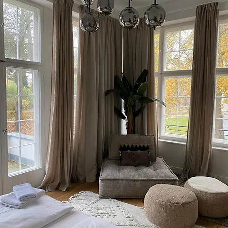 Aeronaut Suits By Pearl1 Apartmanhotel Berlin