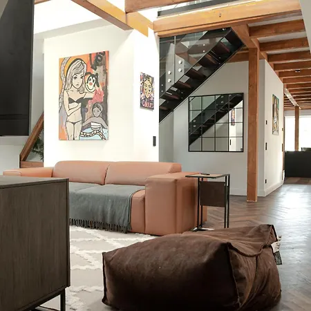 Aeronaut Suits By Pearl1 4*