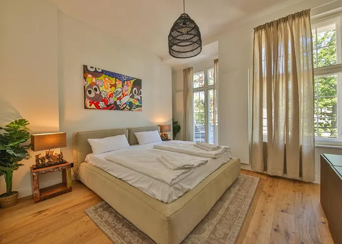 Aeronaut Suits By Pearl1 Berlim