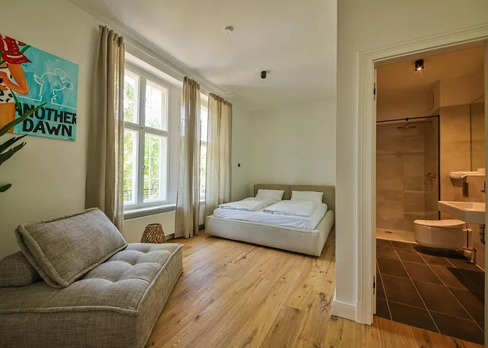 Aeronaut Suits By Pearl1 4*