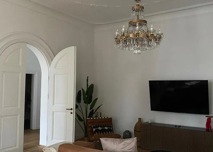 Apart-hotel Aeronaut Suits By Pearl1 4*