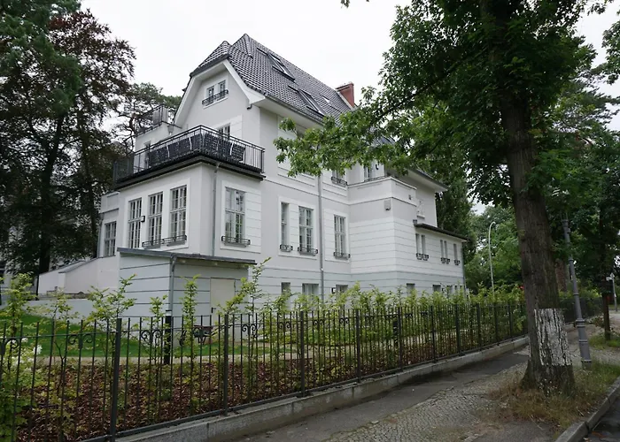 아파트호텔 Aeronaut Suits By Pearl1 4*